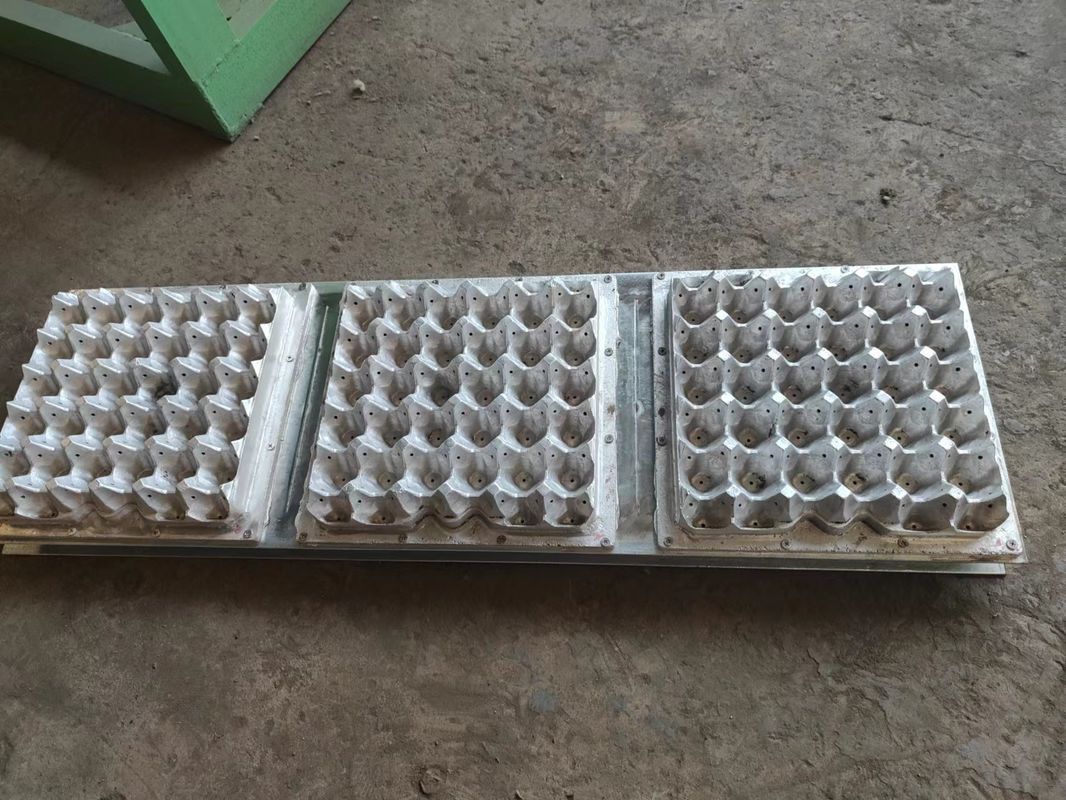 Macchina semiautomatica per vassoi di uova in carta 1000pcs/h Linea di produzione automatica di cartoni di uova