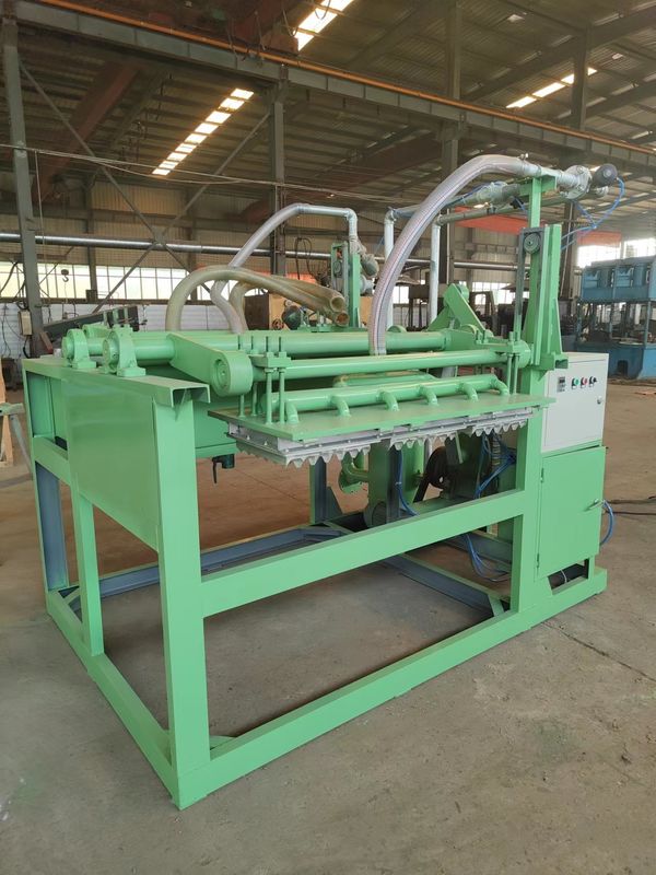 Macchina per vassoi per uova da 35KW 700-1000 pezzi/h per linea di produzione ad asciugatura al sole