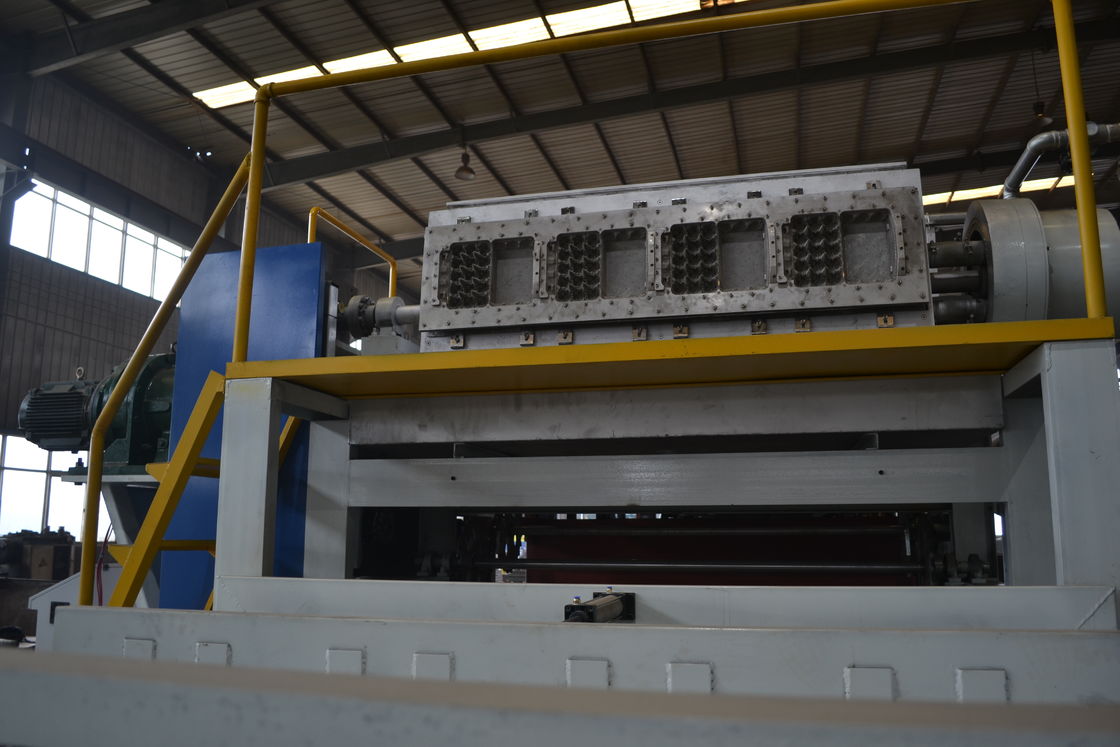 5000pcs/h Linea di produzione di vassoi rotativi per uova che incorpora la tecnologia automatica di impilamento e asciugatura per la produzione semplificata controllata da PLC
