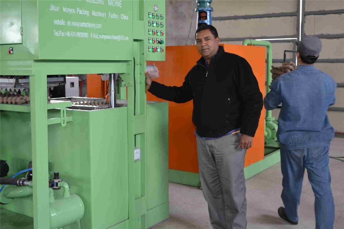 Macchina professionale per lo stampaggio di vassoi portauova in polpa di carta riciclata, linea di produzione di vassoi portauova, controllata da PLC