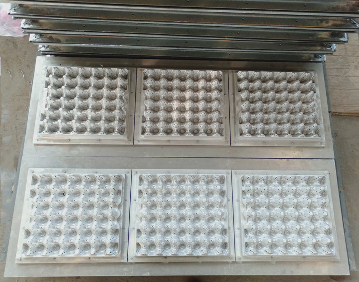 Macchina per fabbricare le scatole di cartone durevole dell'uovo della carta straccia che ricambia il tipo di formazione 1000pcs/H