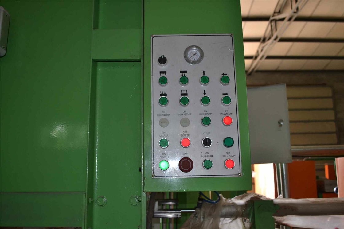 Linea di produzione vassoi per uova da 1300 pezzi controllata da PLC, macchina per vassoi per uova 380V 50Hz